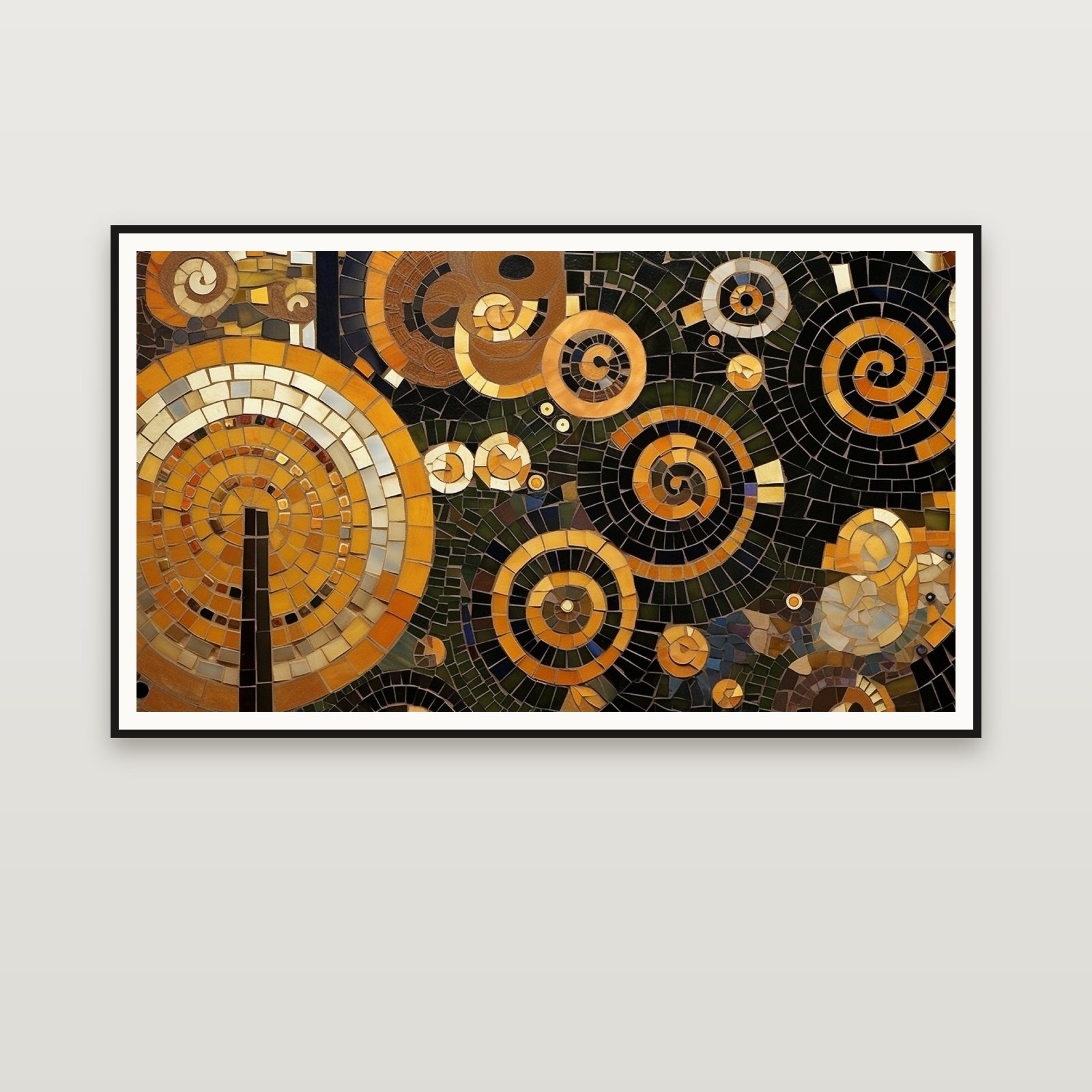 Emerald Night Spirals — gerahmt an der Wand